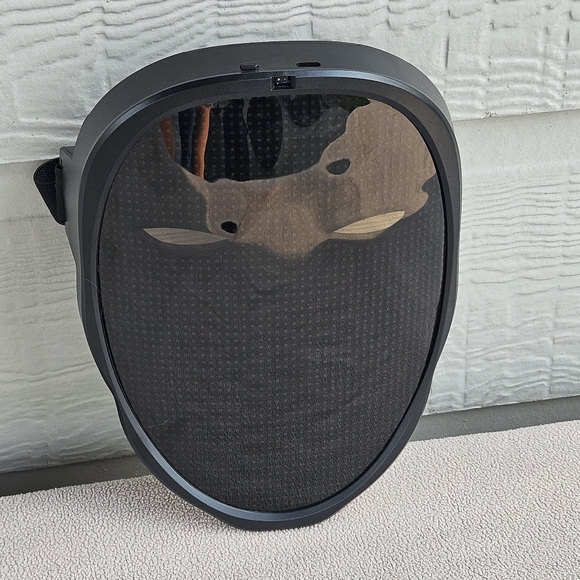 Shining Light LED Adjustable Mask Bluetooth APP Halloween Cosplay Customizable - Picture 2 of 7